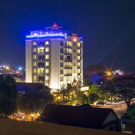 Yeak Loam Hotel Banlung Exteriér fotografie