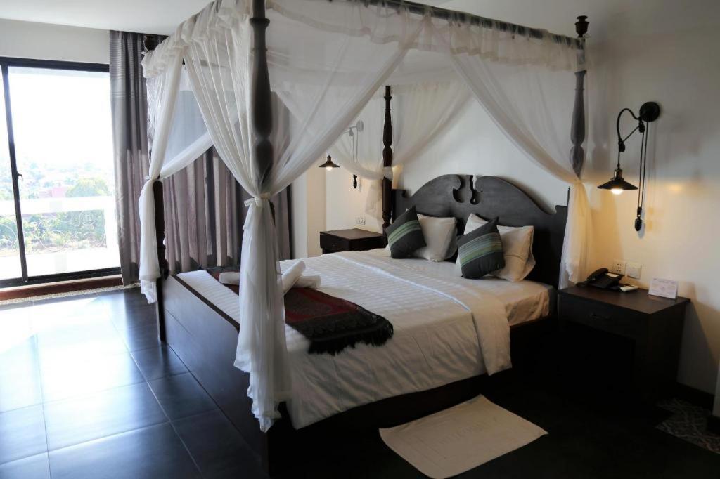 Yeak Loam Hotel Banlung Exteriér fotografie